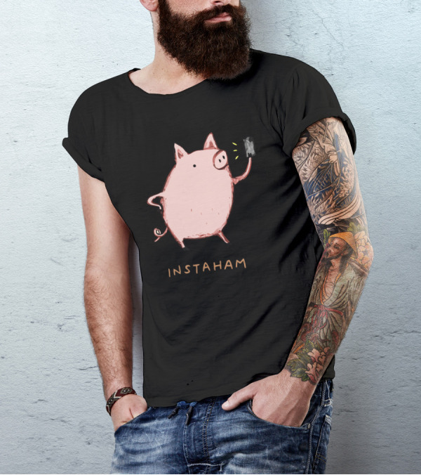 Instaham Pig Taking Selfie T-Shirt