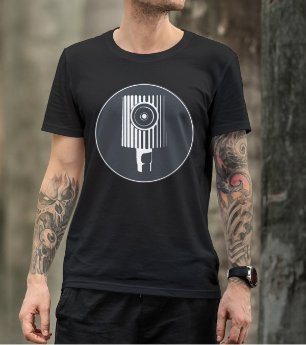 This Micropon Badge Icon Retro Audio Device T-Shirt