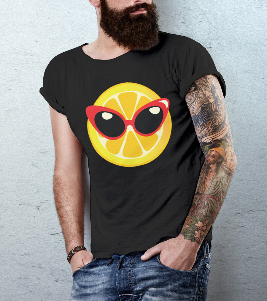 Lemon Slice With Red Cat Eye Sunglasses T-Shirt