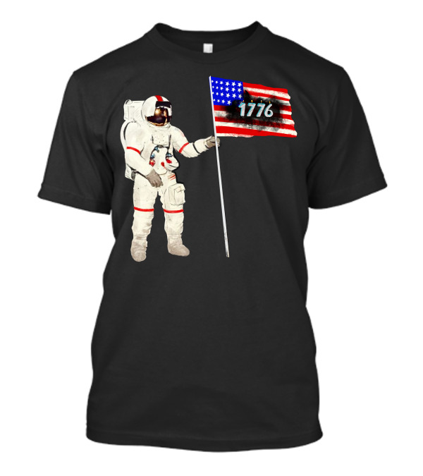 Astronaut Holding American Flag With 1776 T-Shirt