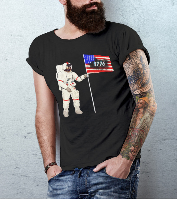 Astronaut Holding American Flag With 1776 T-Shirt