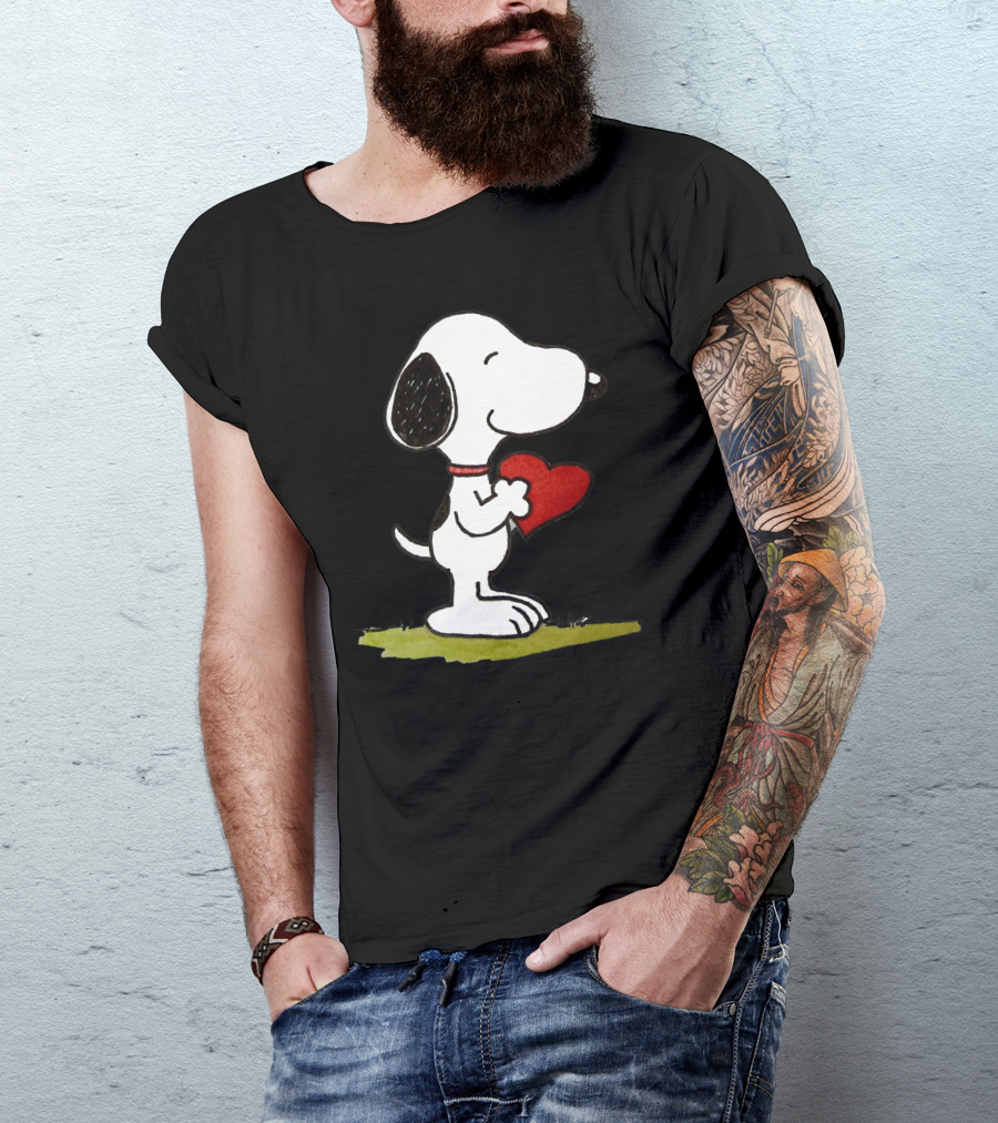 Snoopy Love Heart Hug Peanuts Cartoon T-Shirt