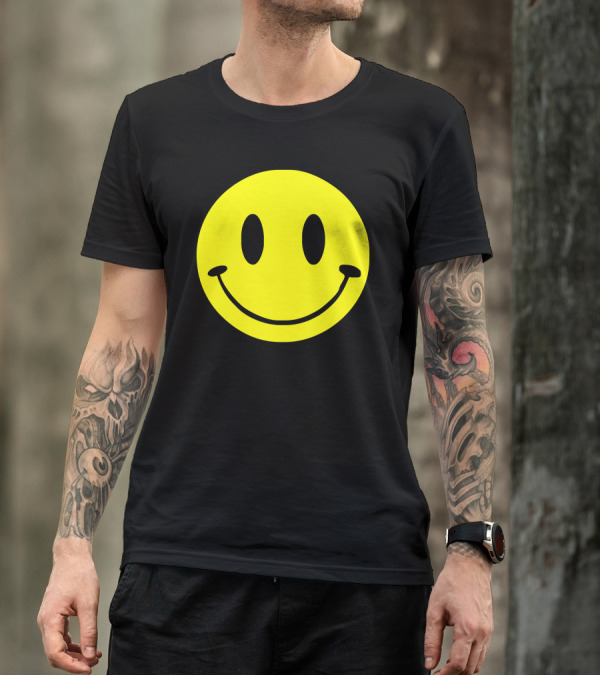 Smiley Face Yellow Icon Classic T-Shirt