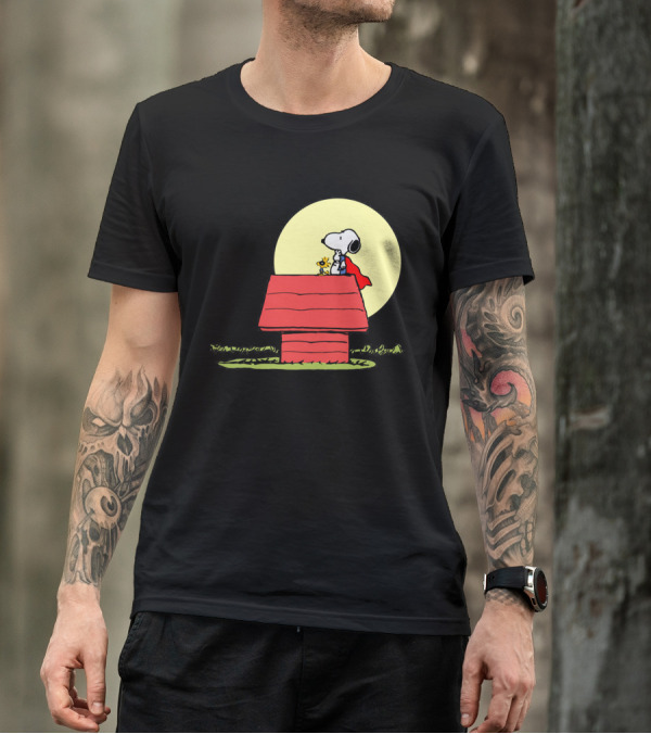 Snoopy Hero Cape Woodstock Moon Roofhouse T-Shirt