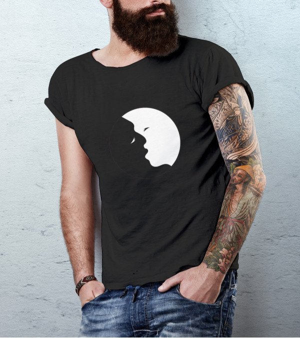 Yin And Yang Lovers Kiss Contrast Circle T-Shirt