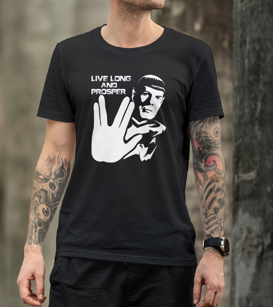 Live Long And Prosper Vulcan Salute T-Shirt