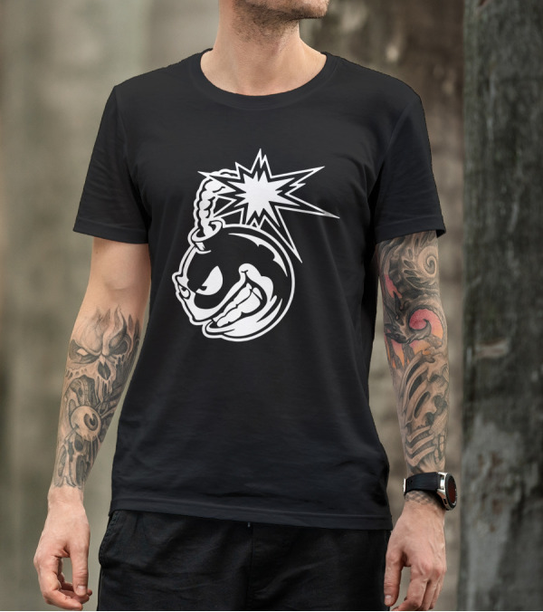 Funny Angry Bomb Grinning Cartoon Bomb Explosion T-Shirt