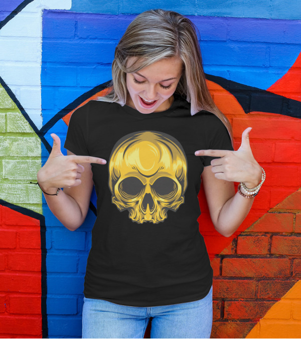 Golden Skull Bold Detailed T-Shirt