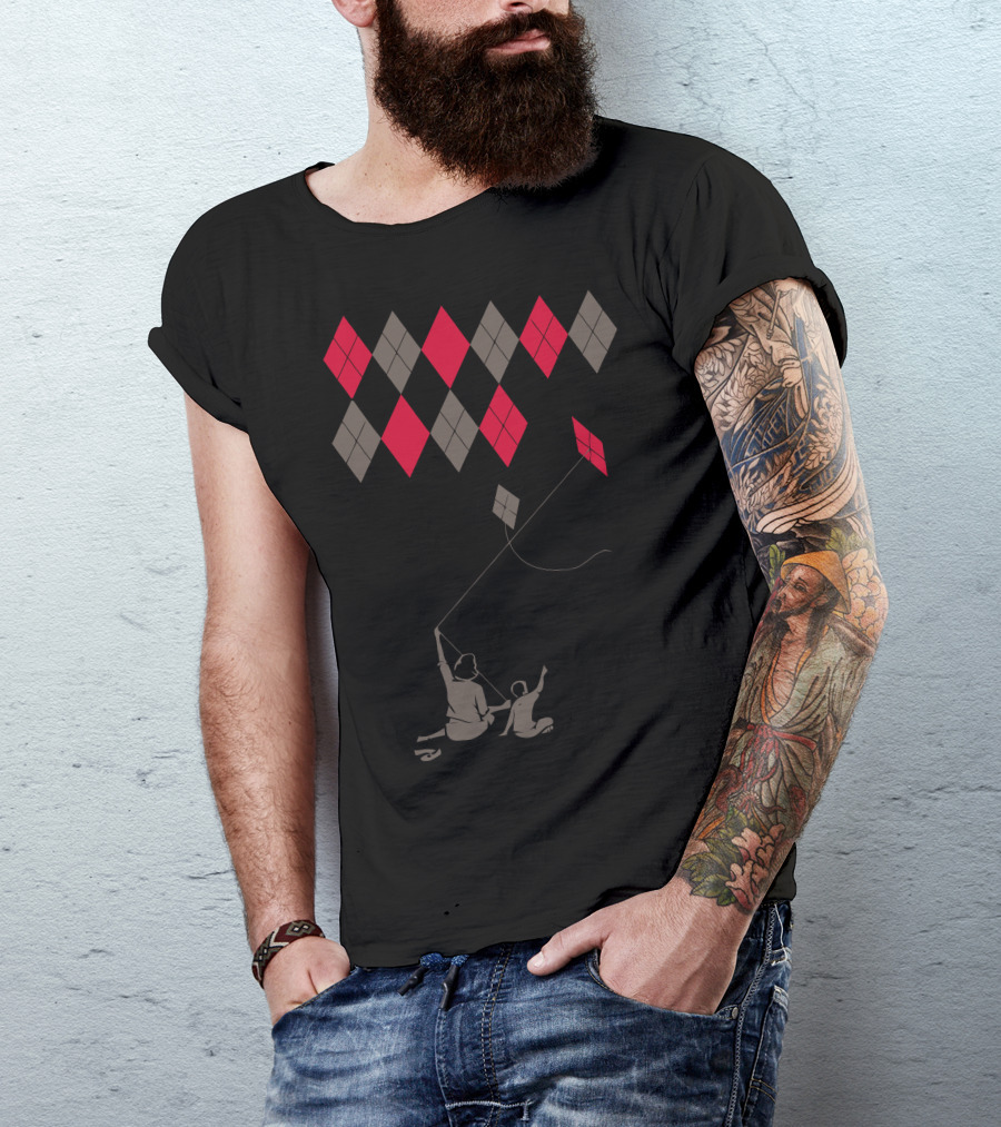 Argyle Kite Pattern With Family Flying Kites T-Shirt