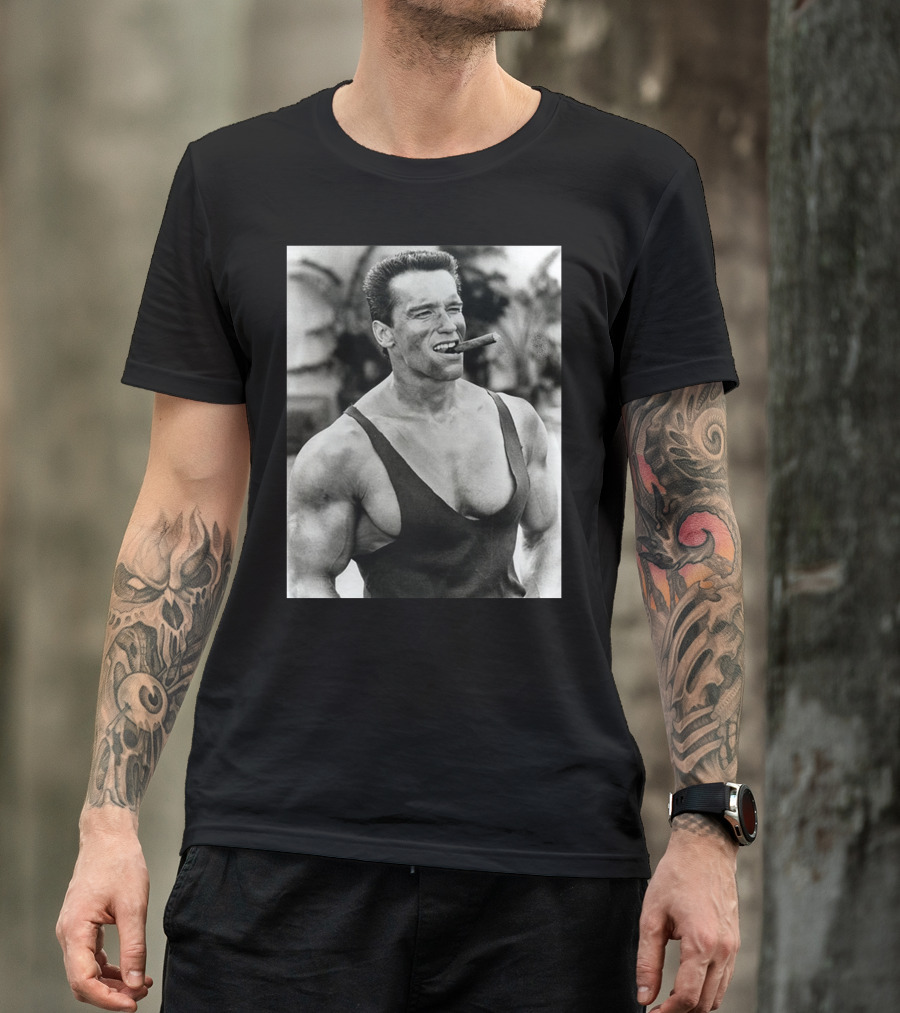 Arnold Schwarzenegger Cigar Bodybuilding Legend T-Shirt