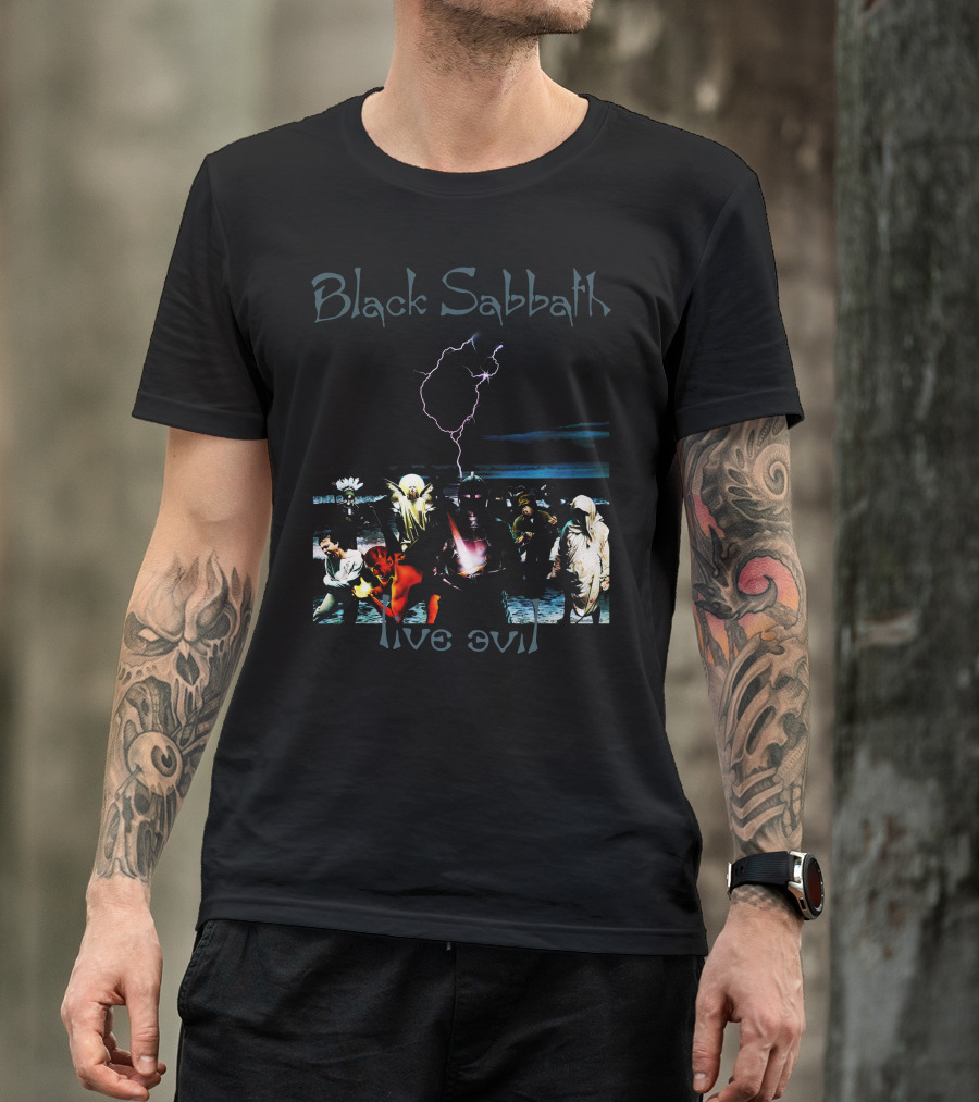 Black Sabbath Live Evil Lightning Figures Ocean Scene T-Shirt