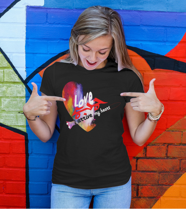 Love Arabic Calligraphy I Arrive My Heart T-Shirt