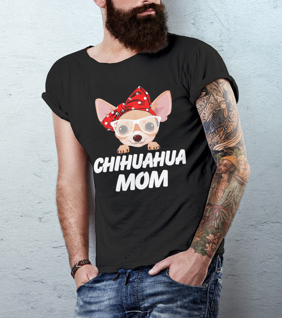Chihuahua Mom Glasses And Red Bandana T-Shirt