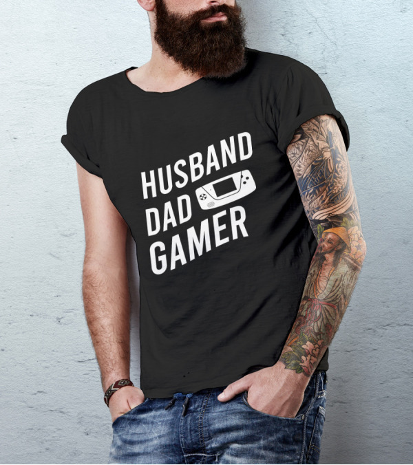Husband Dad Gamer Handheld Console Enthusiast T-Shirt