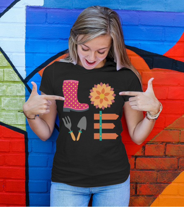 Love Farmer Polka Dot Boot Flower Garden Tools Icons T-Shirt