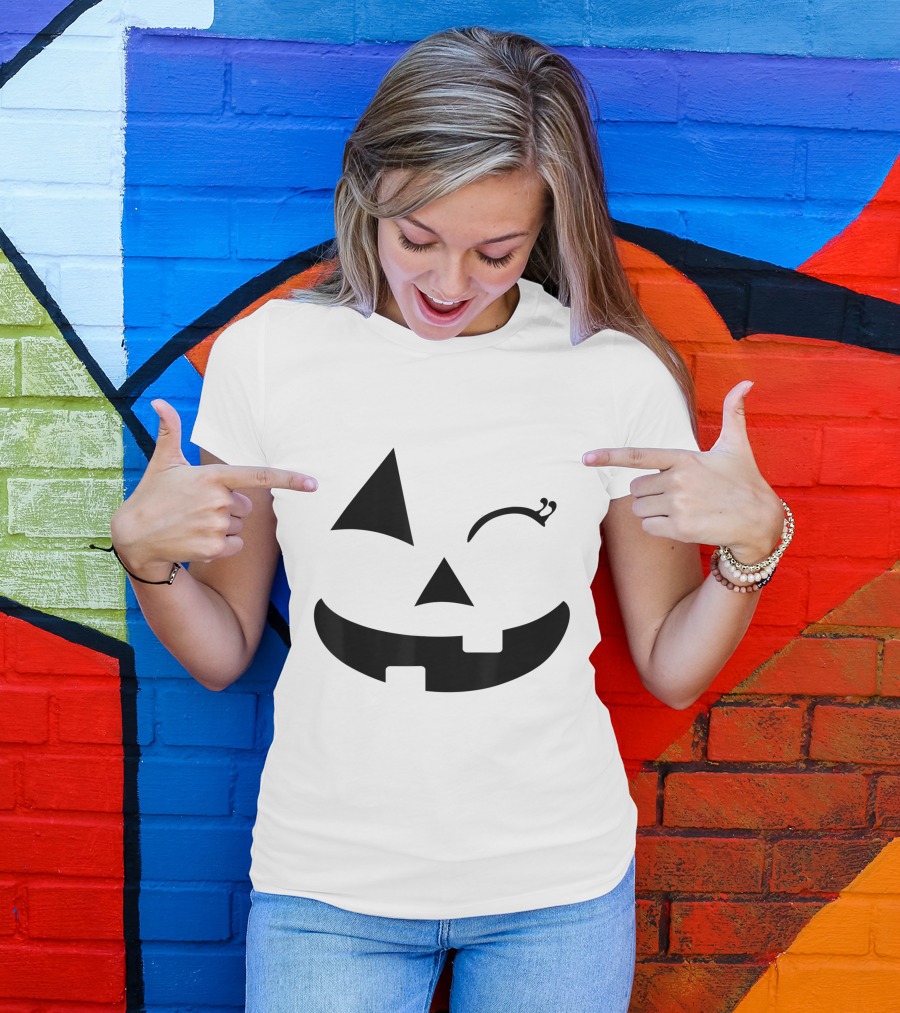 Pumpkin Eater Jack Olantern Smiling Face T-Shirt