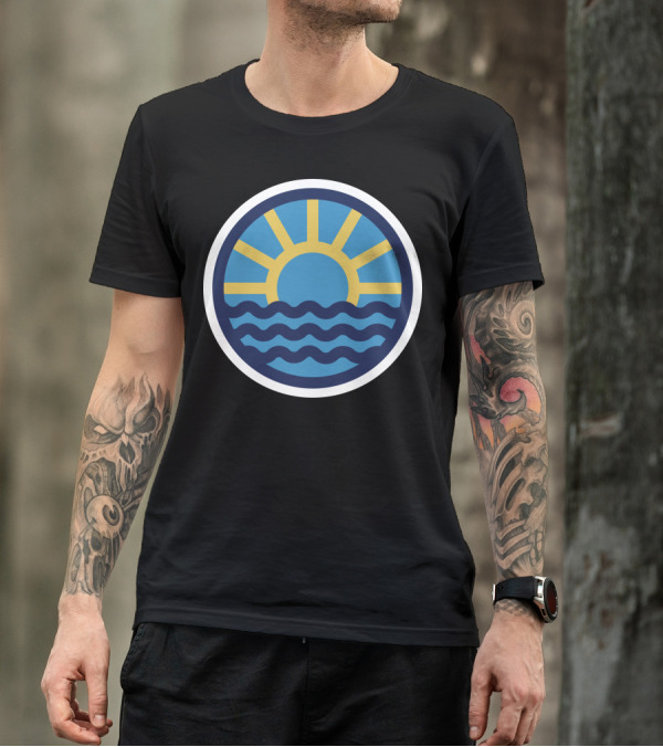 Sunset Over Ocean Waves Icon Circle T-Shirt