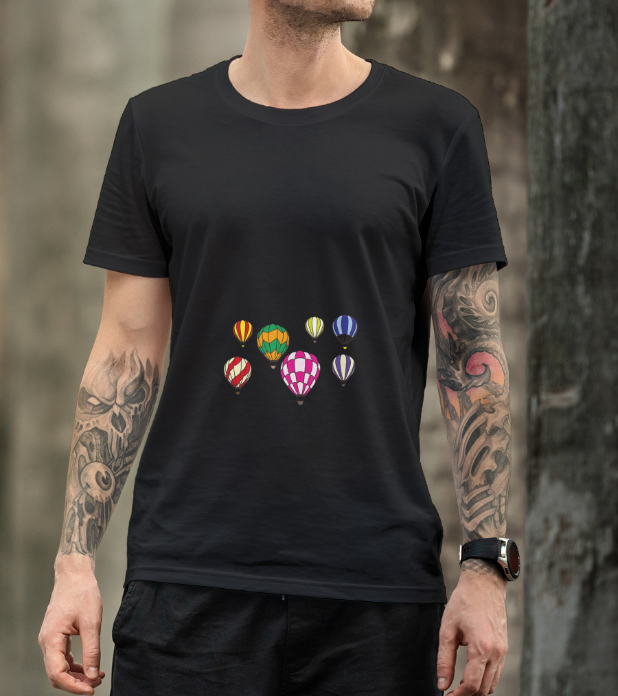 This Mama Loves To Travel With Colorful Hot Air Balloons T-Shirt