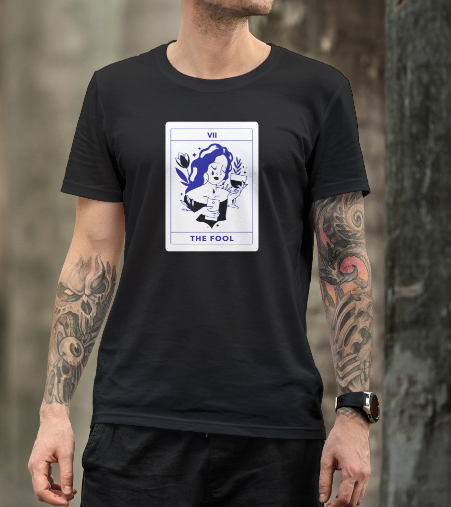 VII The Fool Tarot Card Woman With Wine And Smartphone T-Shirt