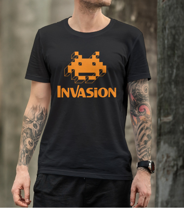Invasion Pixel Alien Retro Gaming T-Shirt