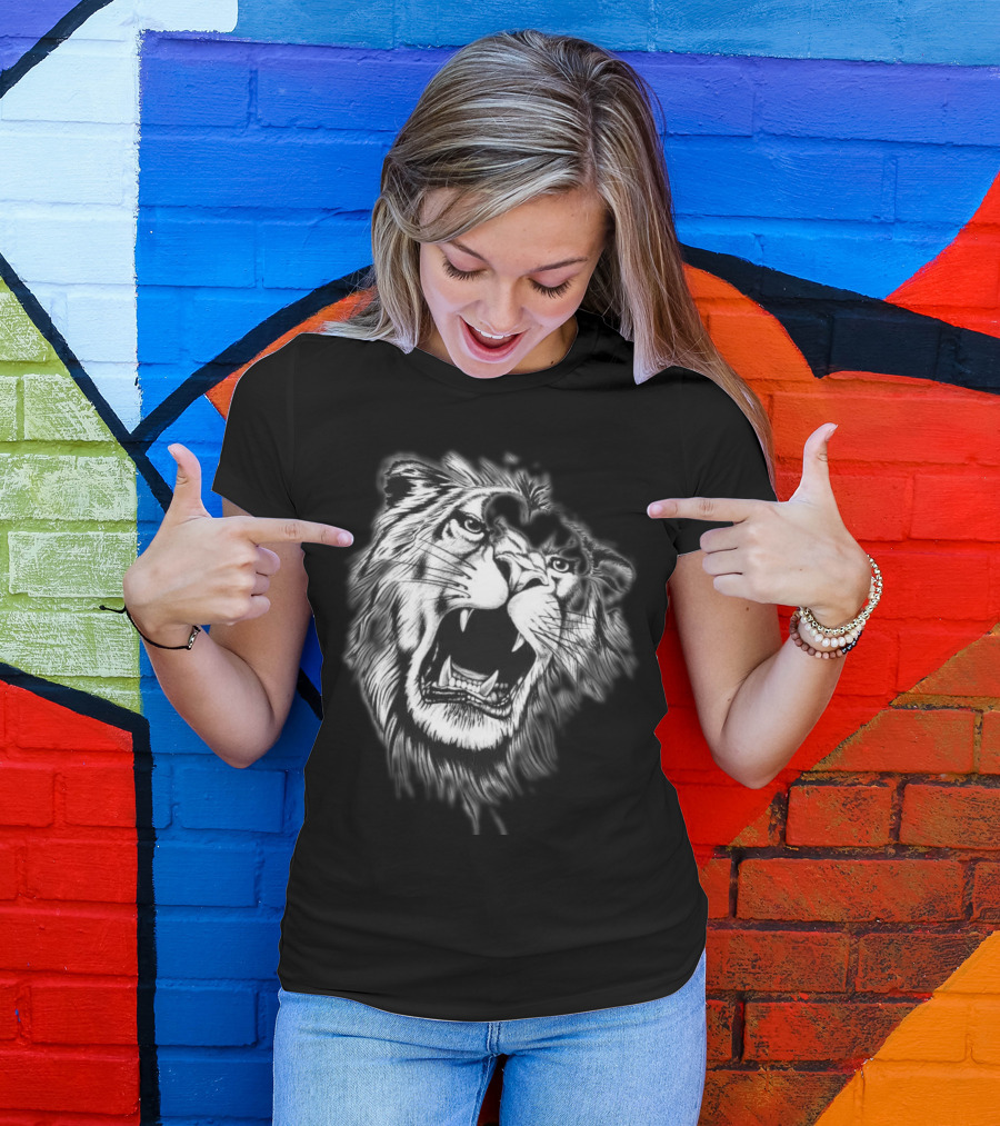 Black And White Roaring Lion Tattoo Fierce Expression T-Shirt
