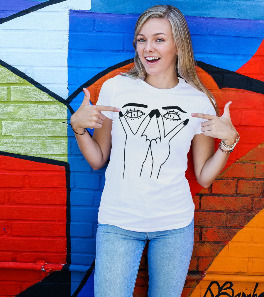 Eyes Print Gesture Ripped T-Shirt
