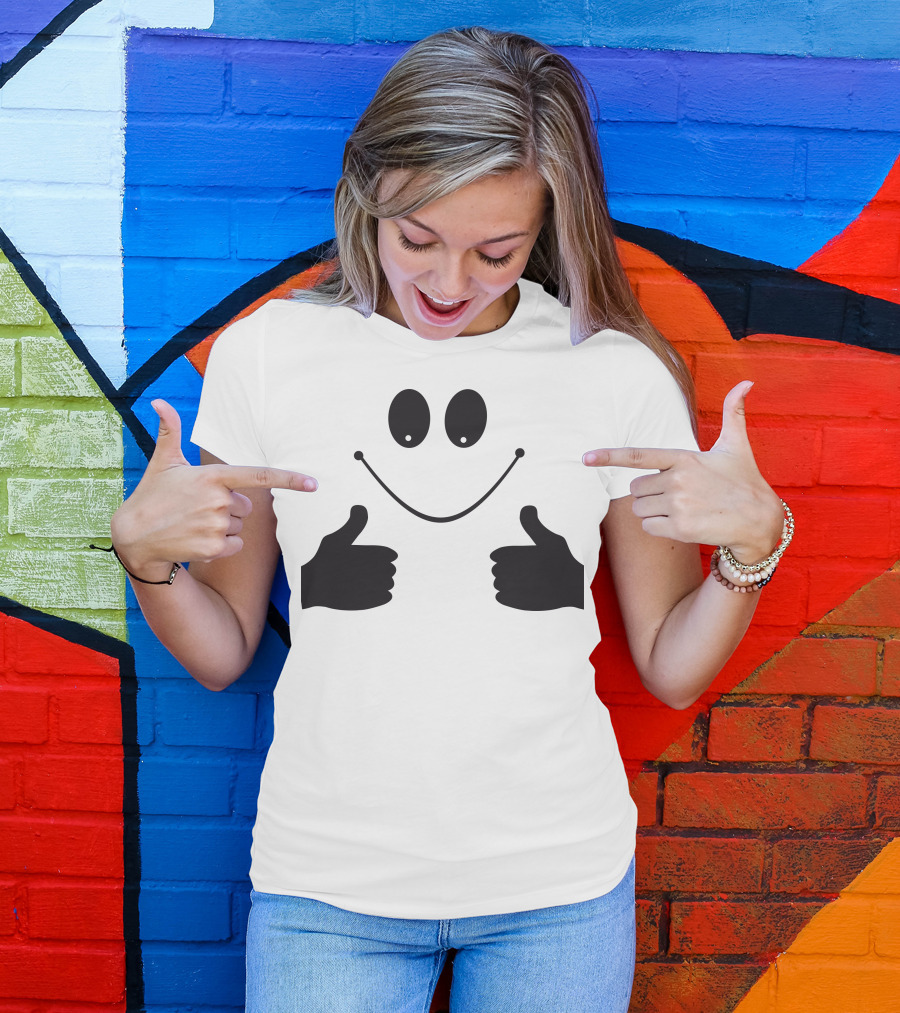 Smile Like Thumbs Up Smiley Face T-Shirt