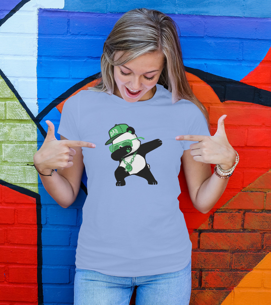 Dabbing Panda Hip Hop Dab With Green Cap And Chains T-Shirt