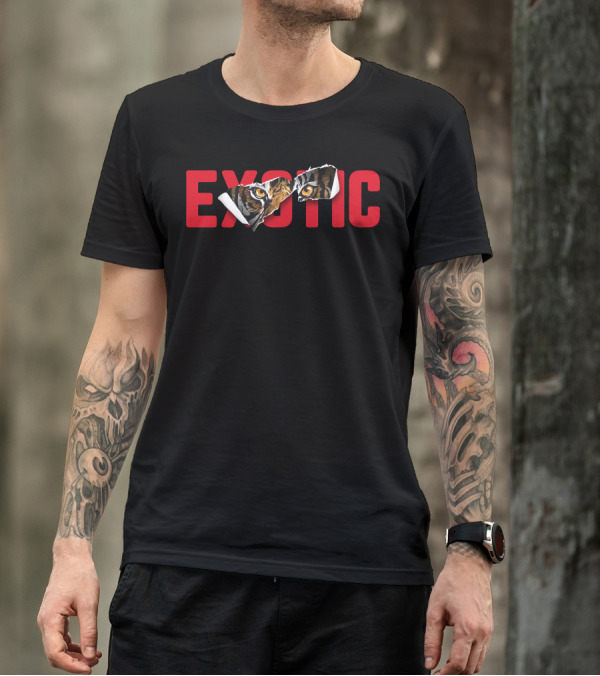 Exotic Hidden Tiger Eyes King T-Shirt