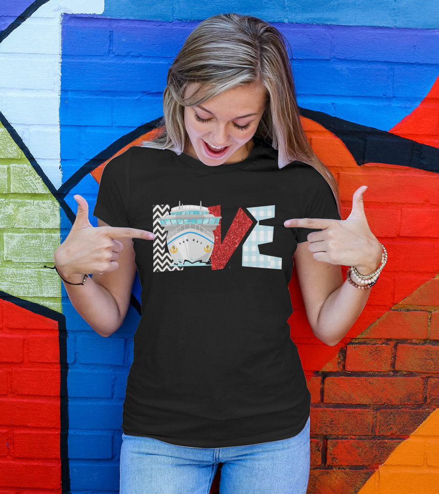 Love Cruise Ship With Chevron Gingham And Glitter Accents T-Shirt