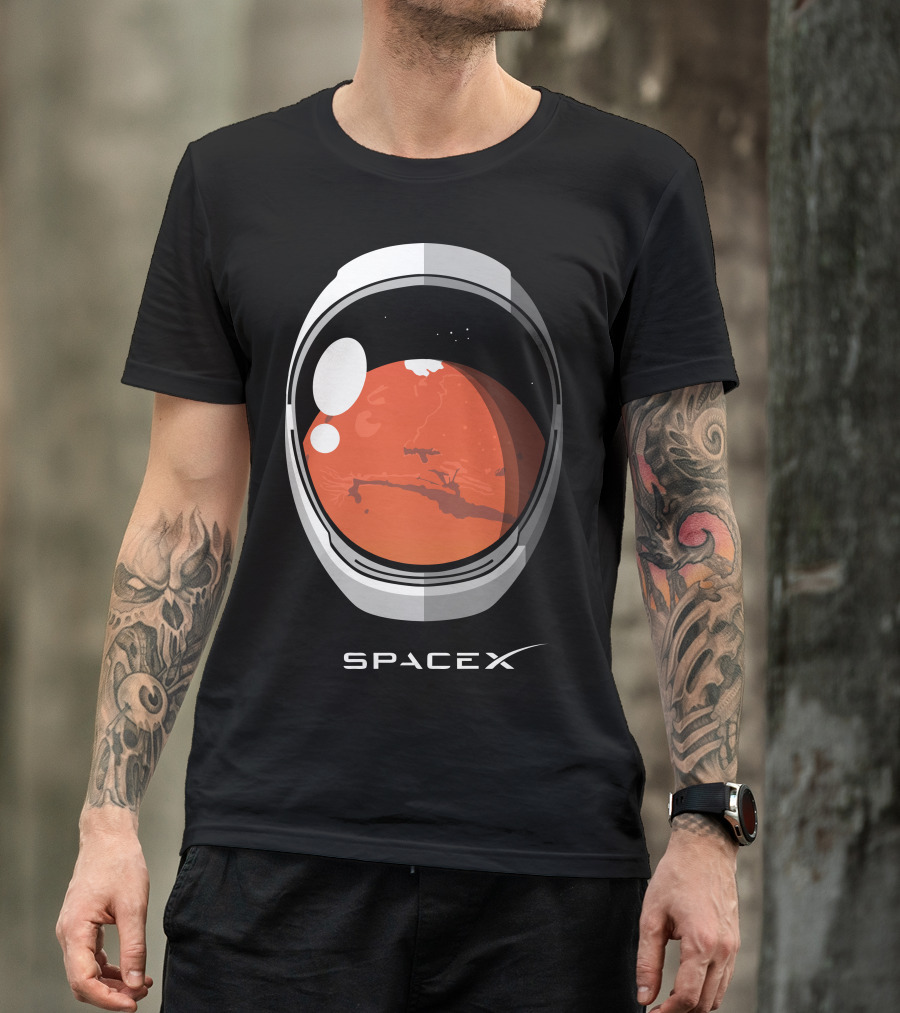SpaceX Falcon Mars Astronaut Helmet Reflection T-Shirt