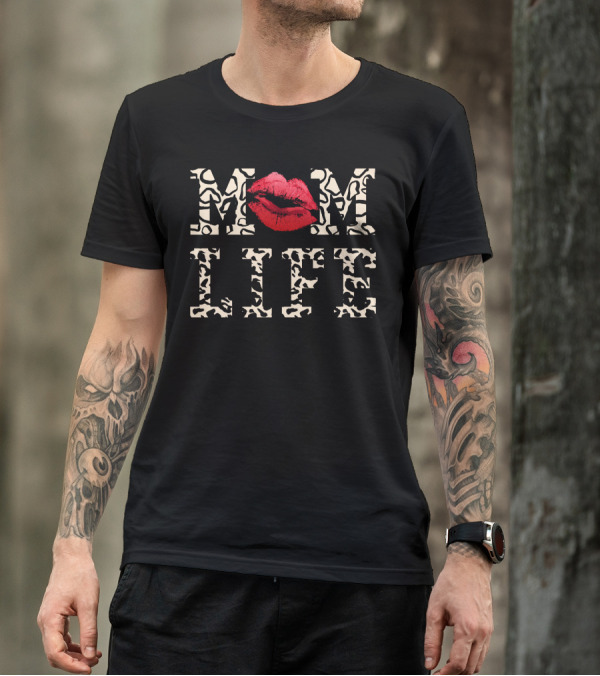 MOM LIFE Leopard Print Red Lips T-Shirt