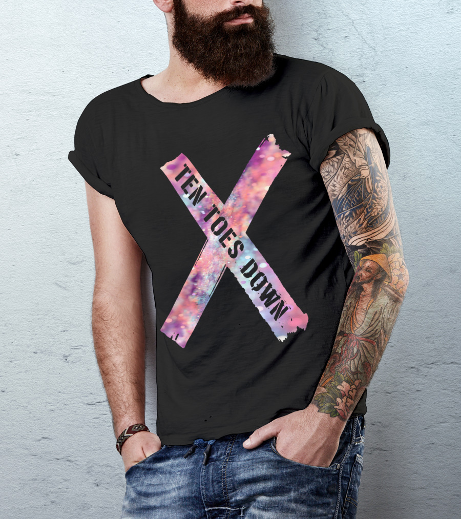 Deestroying Ten Toes Down Ttd Bokeh Cross T-Shirt