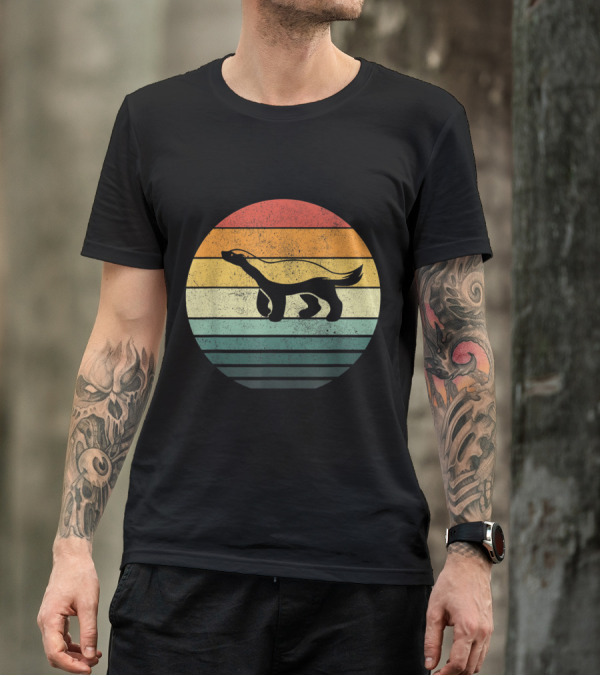 Honey Badger Sunset Vintage 70s Nature Lovers Retro Stripes T-Shirt