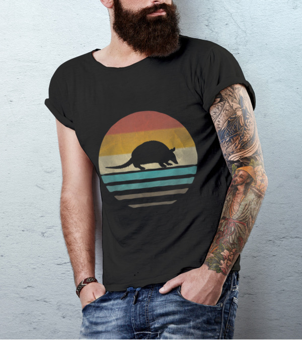 Retro Vintage Sunset Armadillo Animal Lover T-Shirt