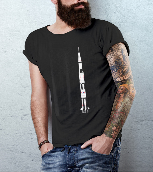 Vintage American Flag Saturn V Rocket Apollo Space Astronomy T-Shirt