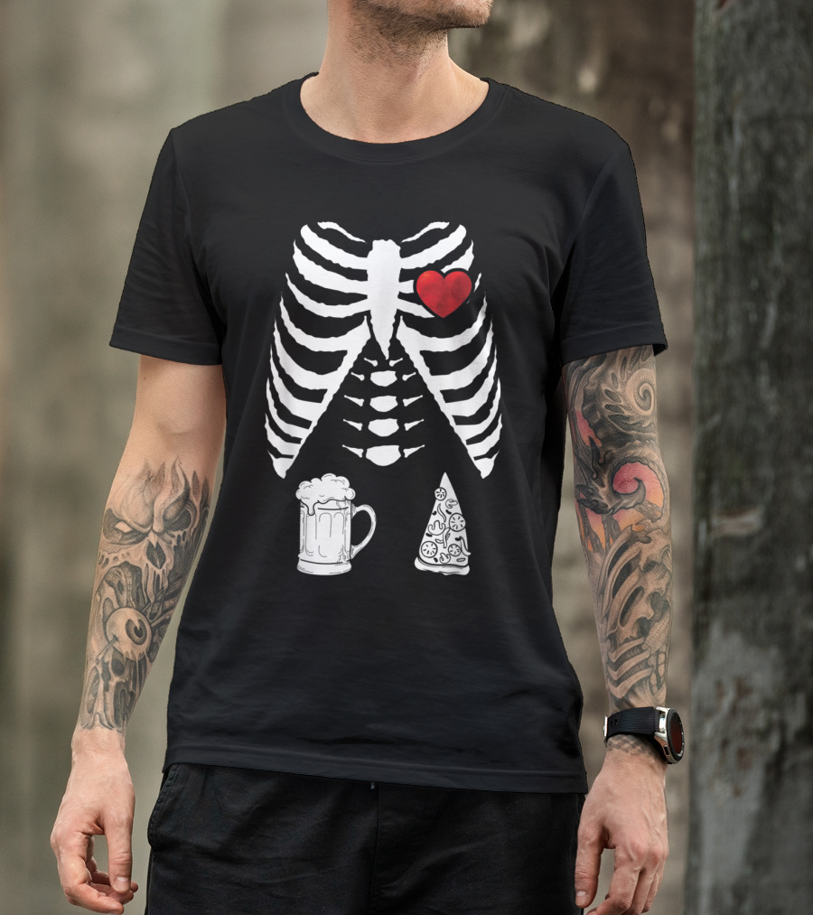 Skeleton Heart X Ray With Beer And Pizza Halloween Pregnancy T-Shirt