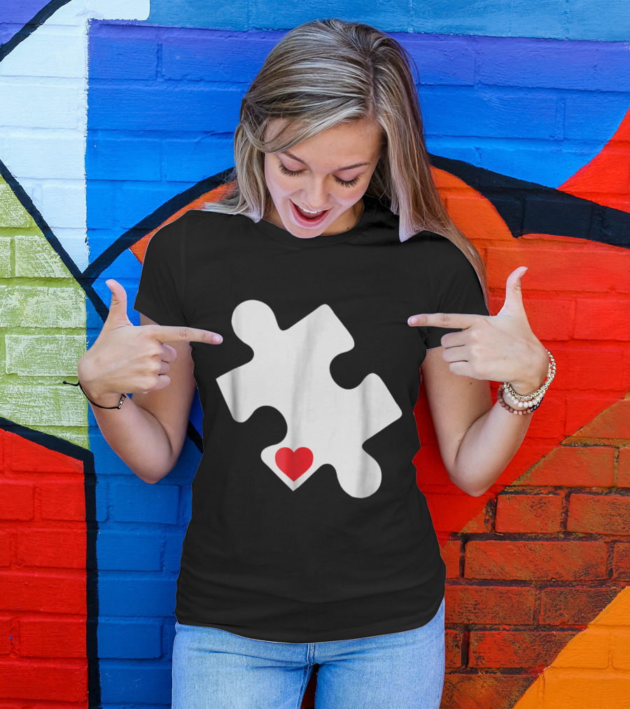 Love Autism Awareness Puzzle Heart Emblem T-Shirt