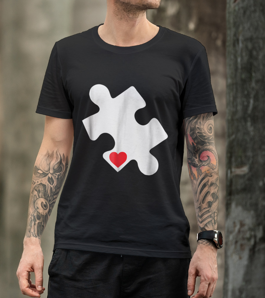 Love Autism Awareness Puzzle Heart Emblem T-Shirt