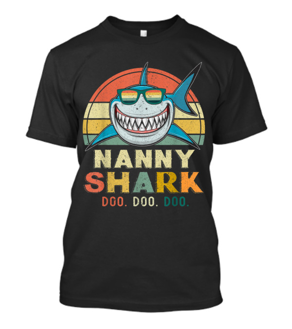 Vintage Nanny Shark Doo Doo Doo Retro Design For Grandma Or Wife T-Shirt