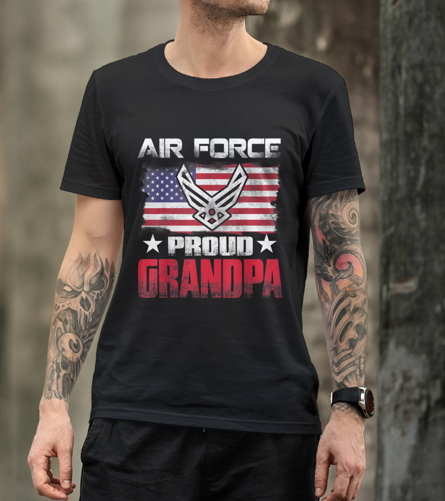 Air Force Proud Grandpa US Flag Veteran T-Shirt