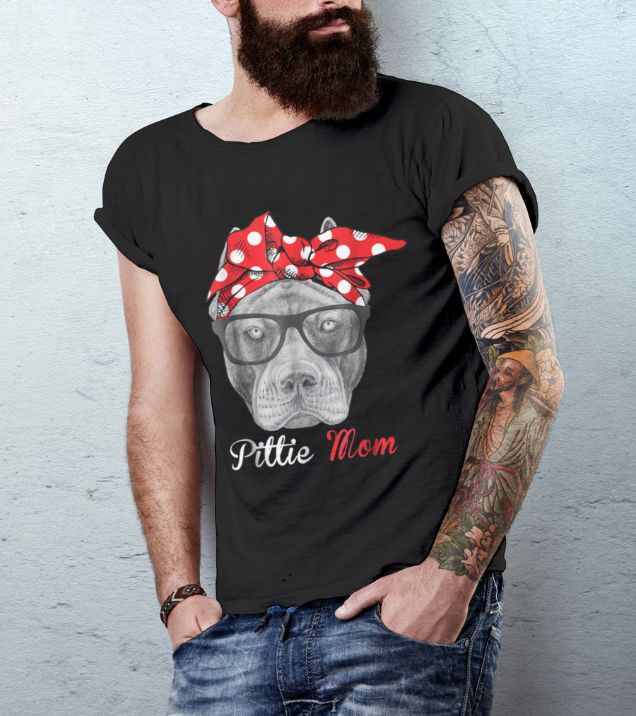 Pittie Mom For Pitbull Dog Lovers Red Polka Dot Bandana Glasses T-Shirt