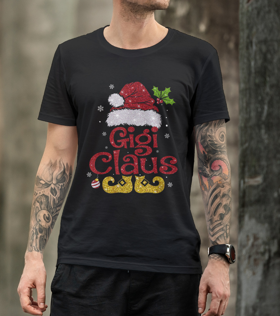 Gigi Claus Funny Santa Christmas Matching Family Group Holiday Festive T-Shirt