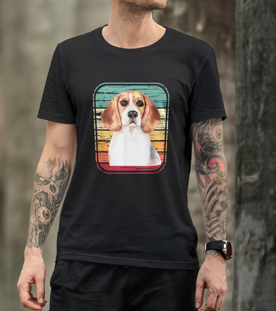 Beagle Dog Mom Or Dad Love Beagles Dogs Vintage Stripes T-Shirt