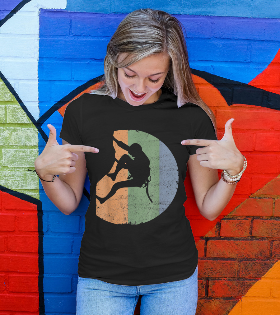 Rock Climbing Vintage Climber Outdoor Gear Silhouette Retro Stripes T-Shirt