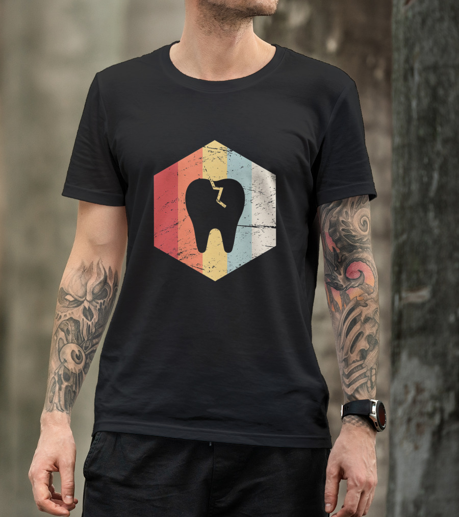 Cracked Tooth Retro 70s Dentist Icon Vintage Hexagon Stripes T-Shirt