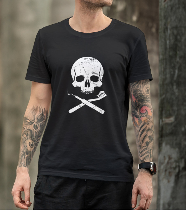 Skull Crossbones Clever Dentist Toothbrush Dental Tool T-Shirt