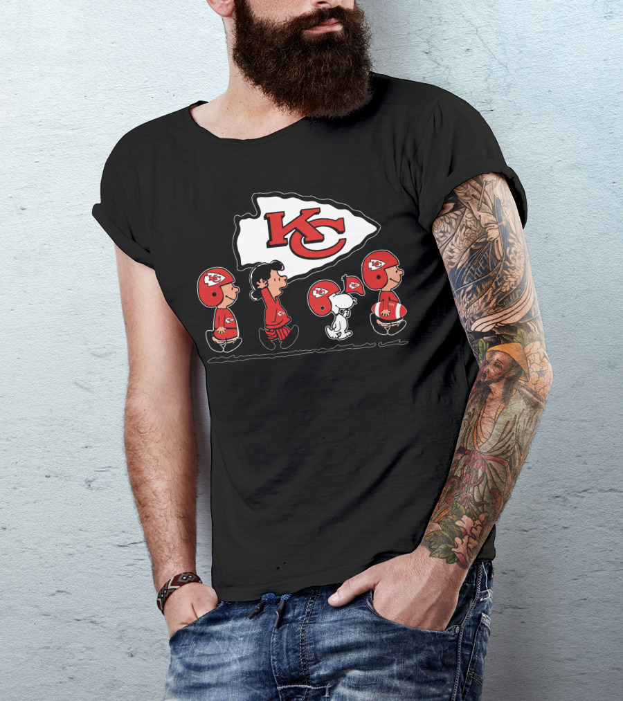 Snoopy Peanuts Kansas City Chiefs NFL Team Spirit T-Shirt