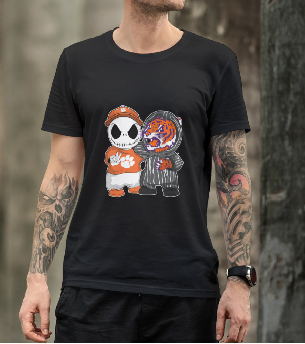 Jack Skellington Clemson Tigers Fan With Tiger Mascot Hugging T-Shirt