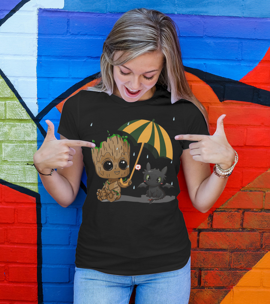 Groot And Little Hiccup Dragon Sharing Umbrella In The Rain T-Shirt
